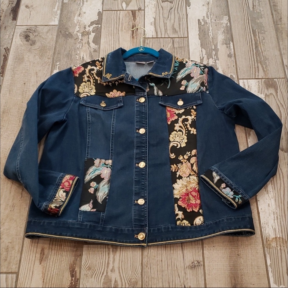 Chico’s gorgeous denim jacket with floral inserts. EUC